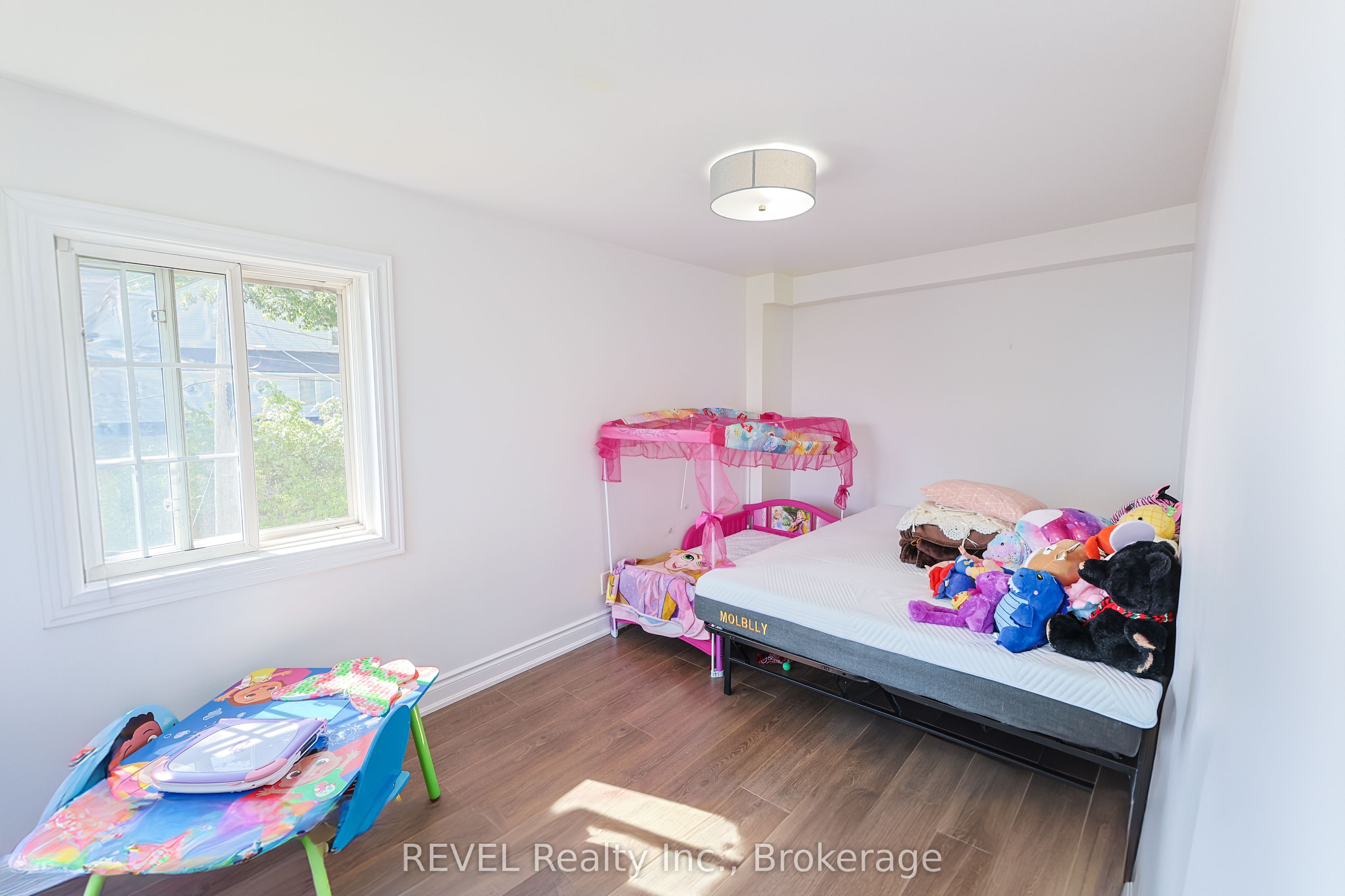 532 Ridgeway Road