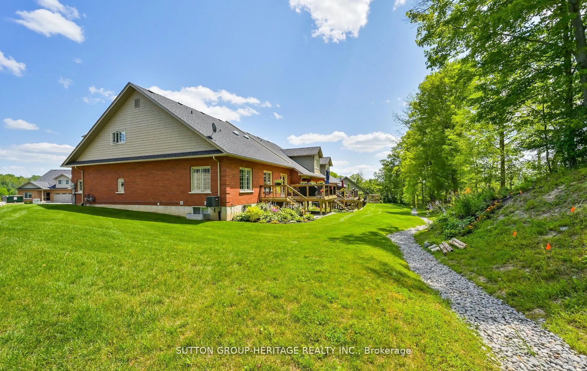124 Orchard Way