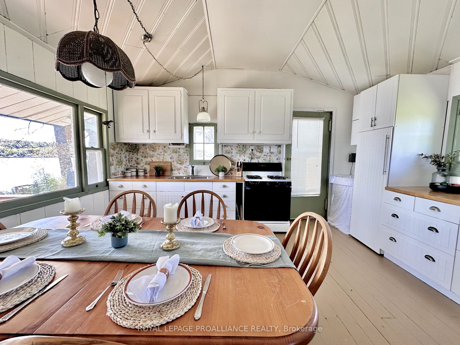 32 Quinte View Road