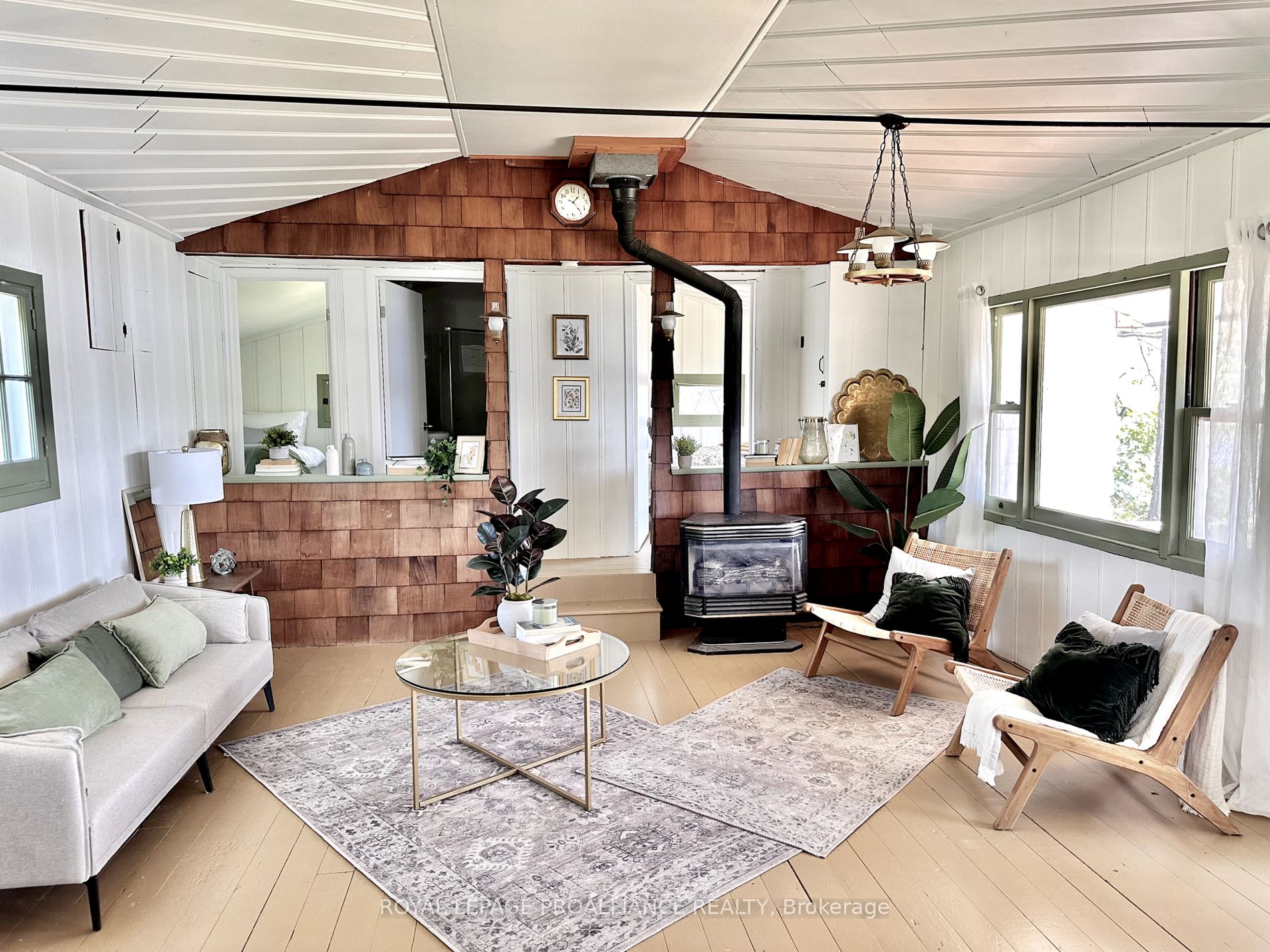 32 Quinte View Road