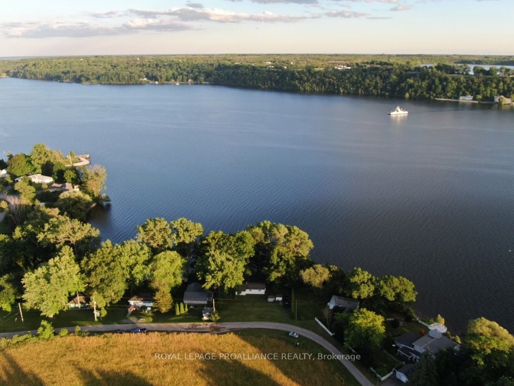 32 Quinte View Road