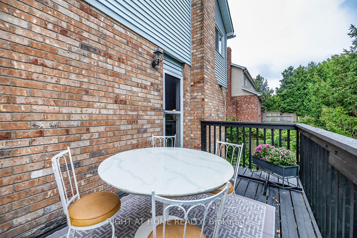 41 Ravine Drive