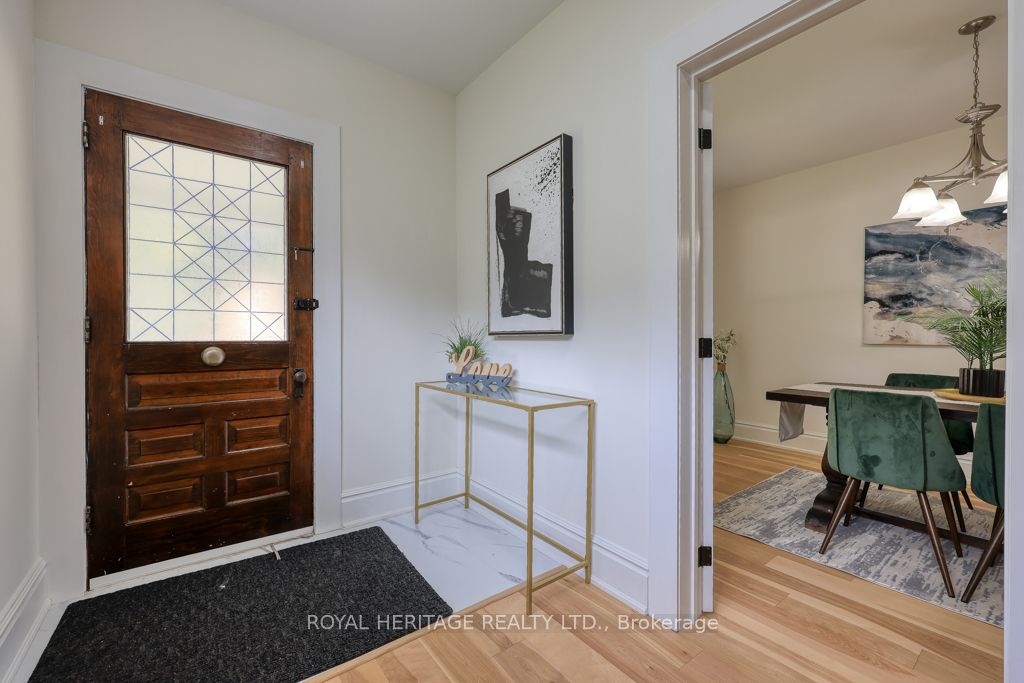 237 Main Street E