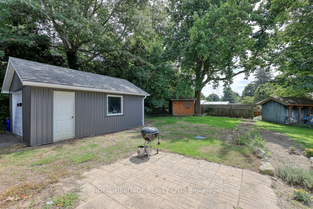237 Main Street E
