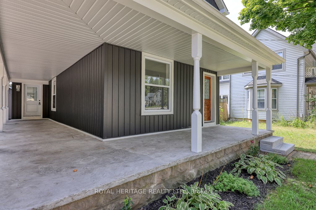 237 Main Street E