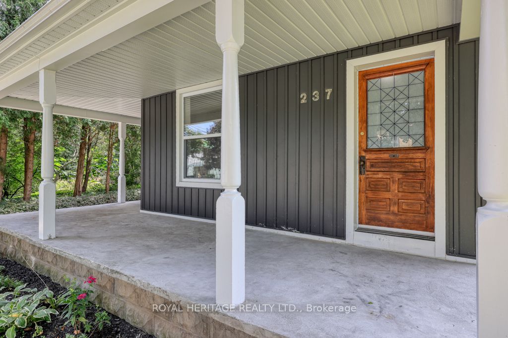 237 Main Street E