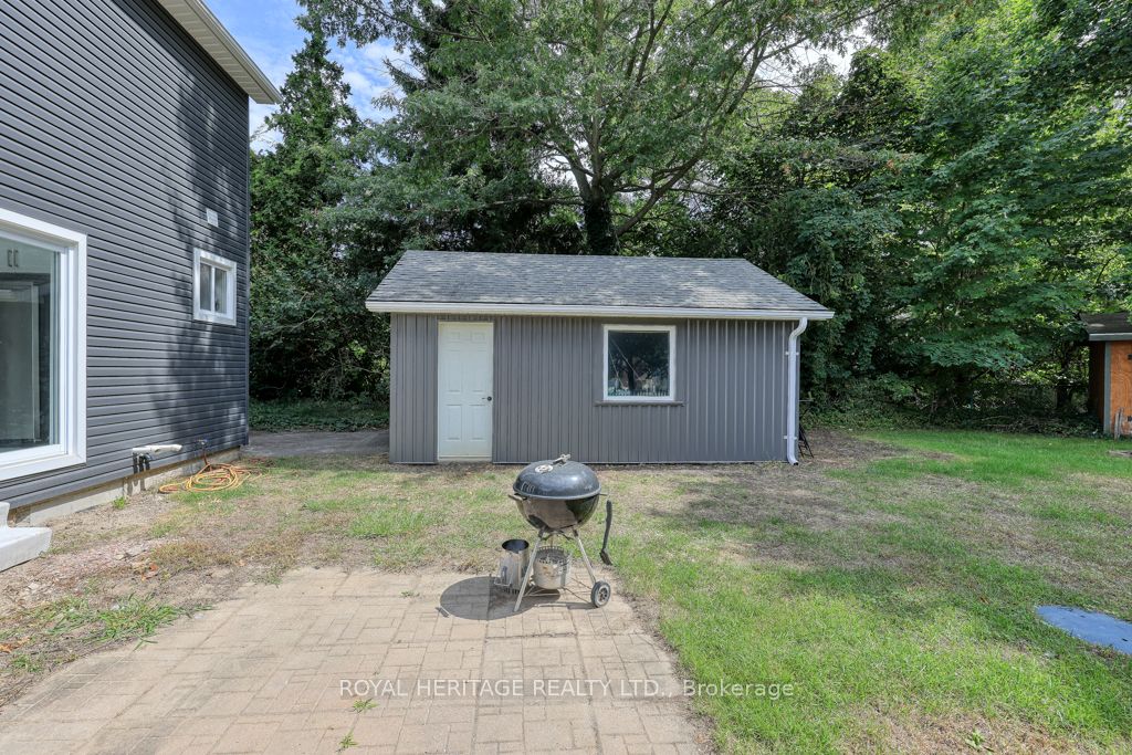 237 Main Street E