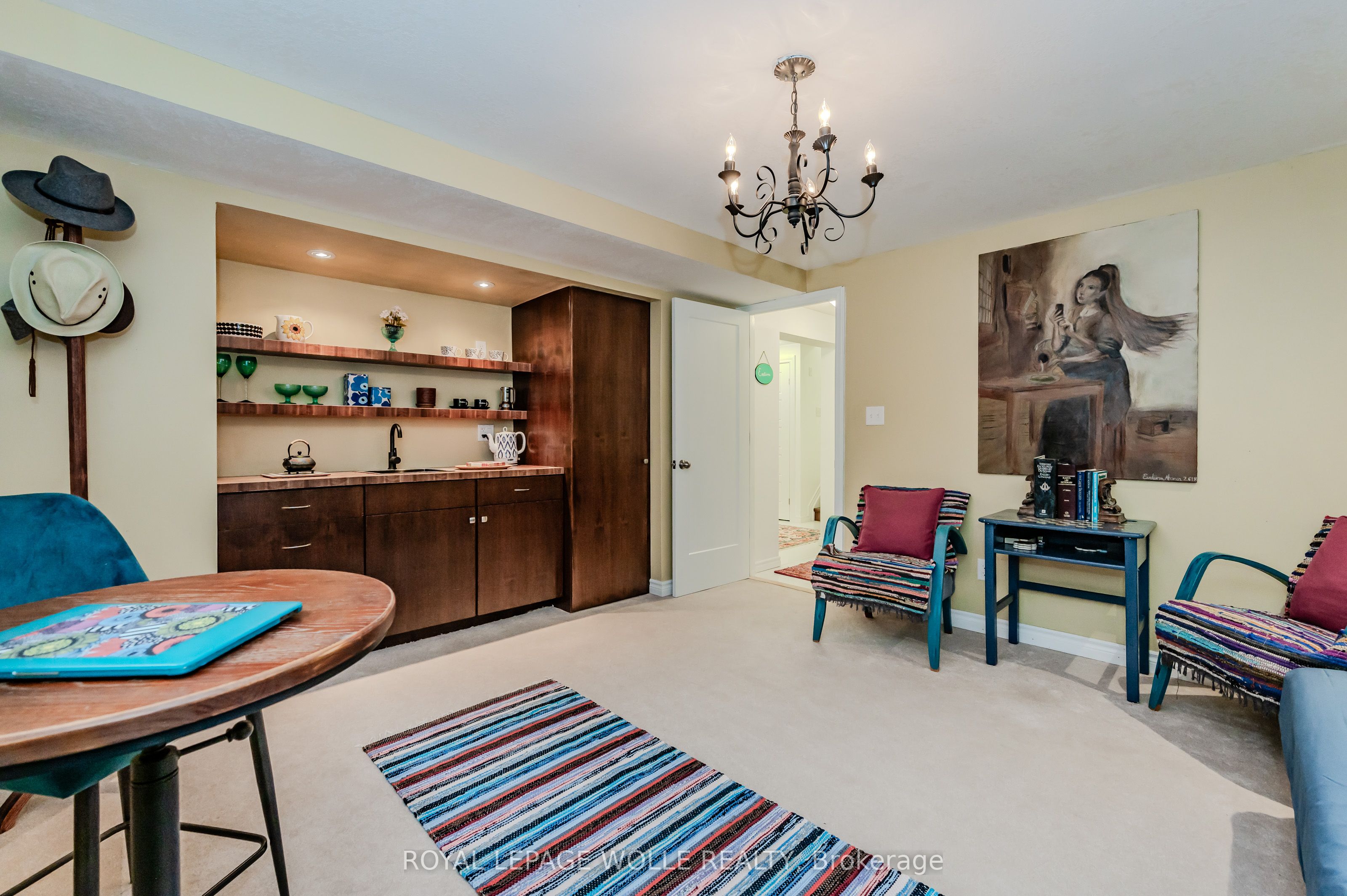 565 Sundew Drive