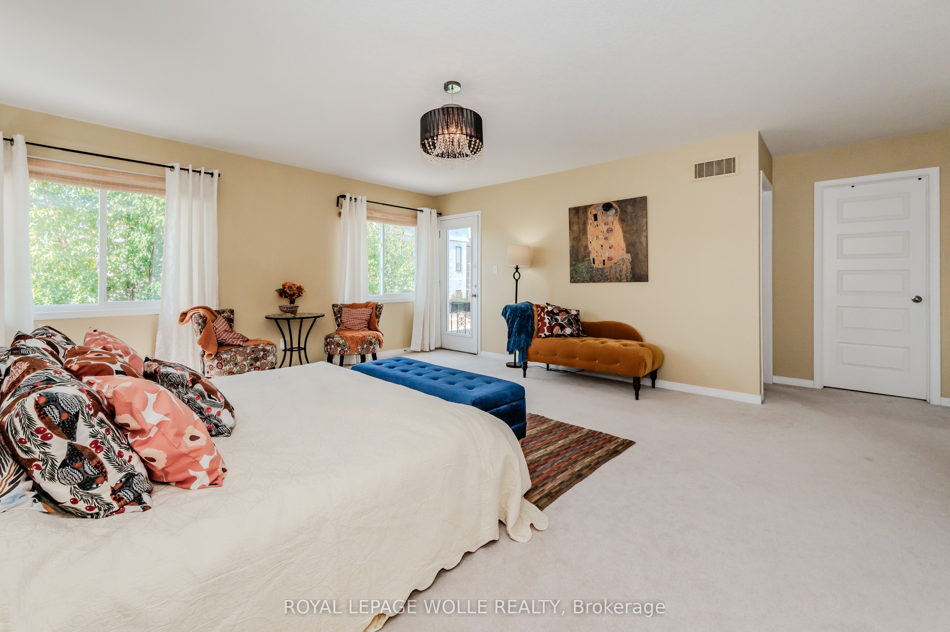 565 Sundew Drive