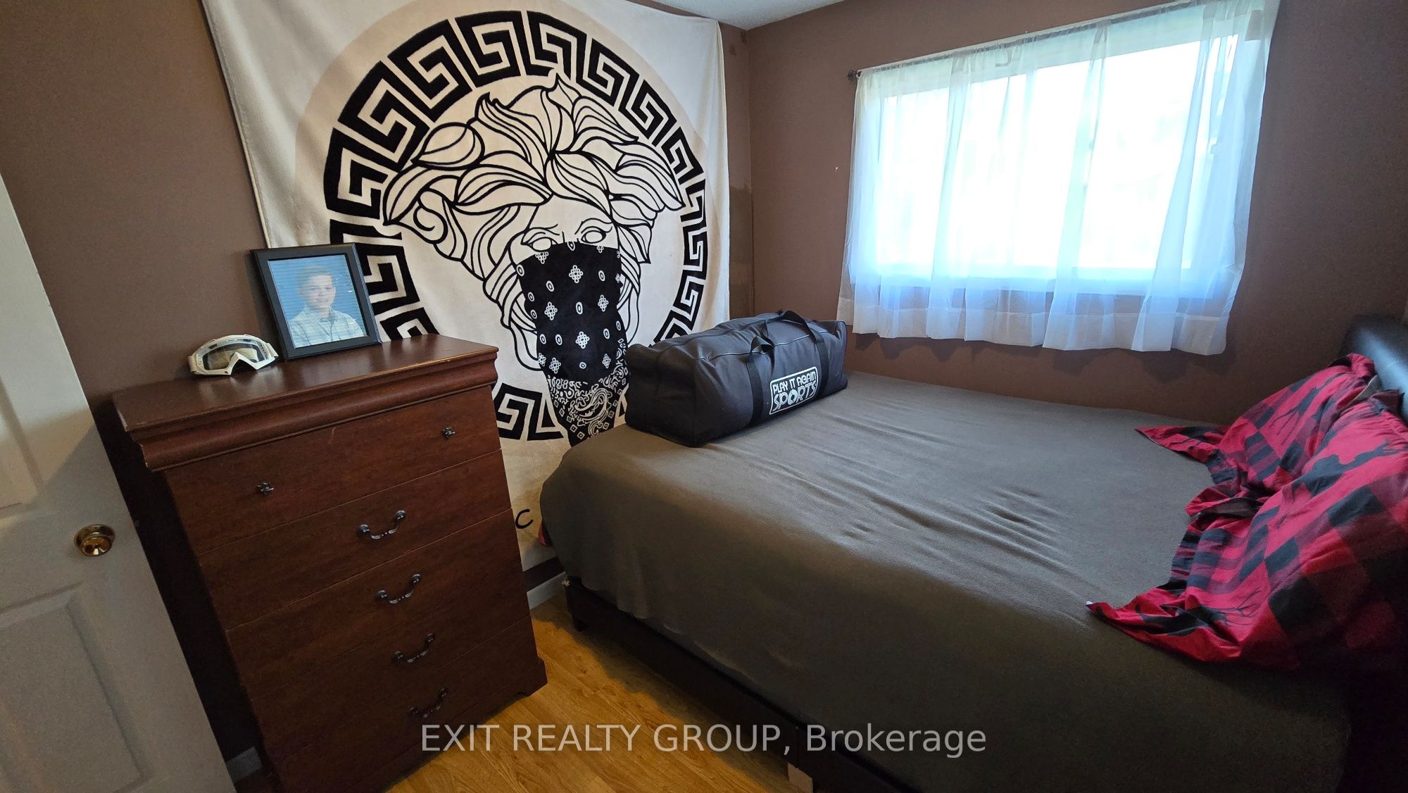 3 Creekside Drive