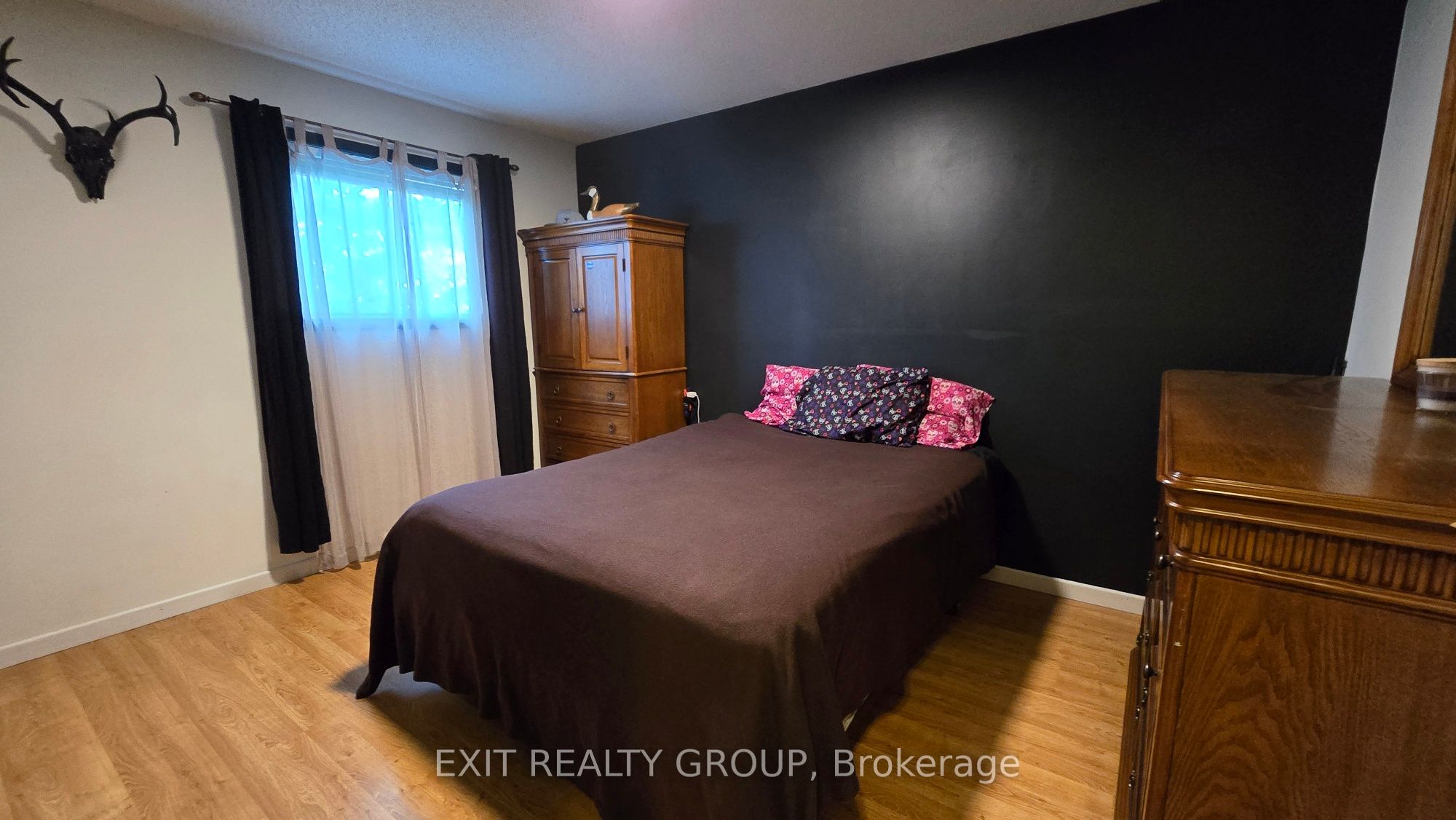 3 Creekside Drive