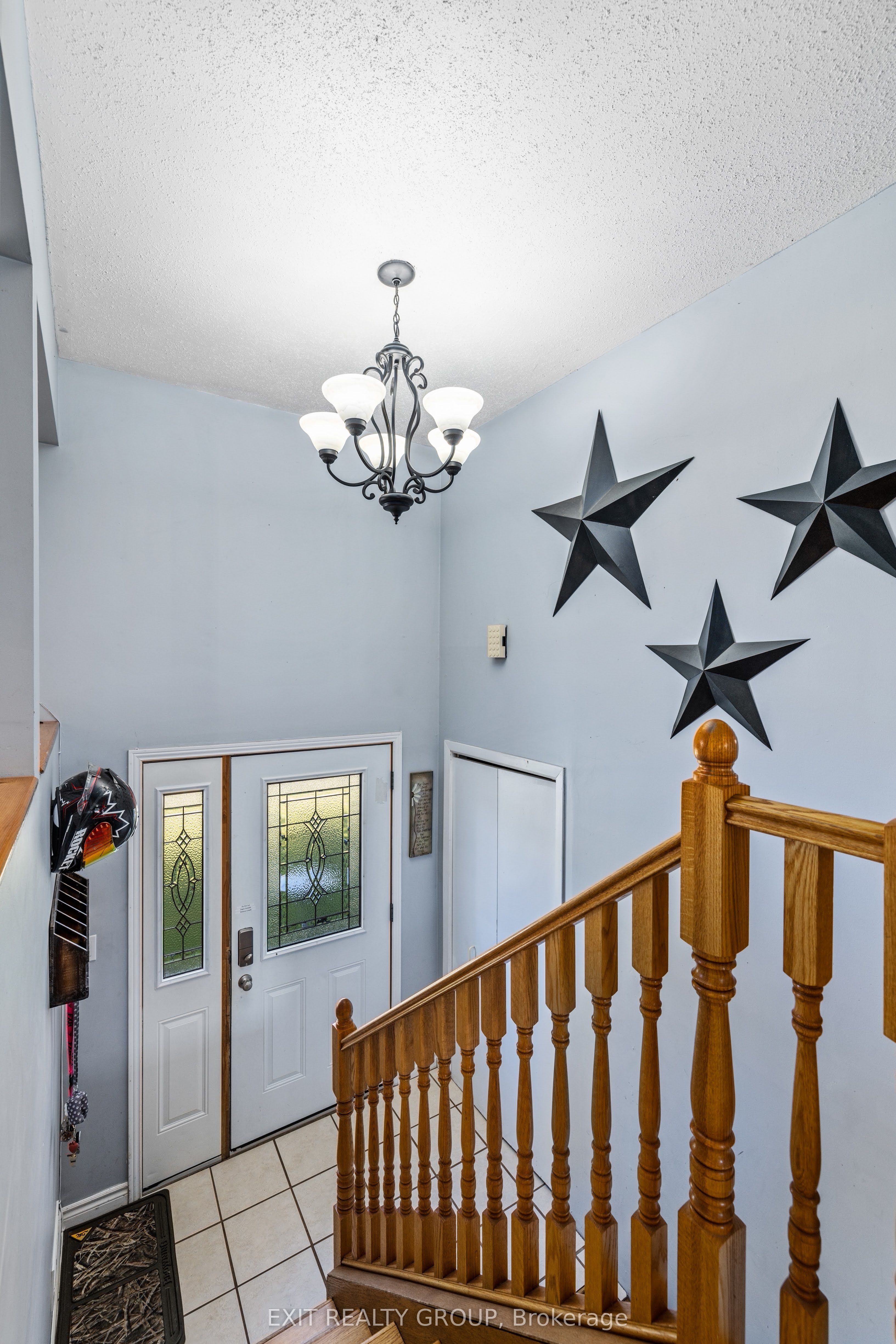 3 Creekside Drive