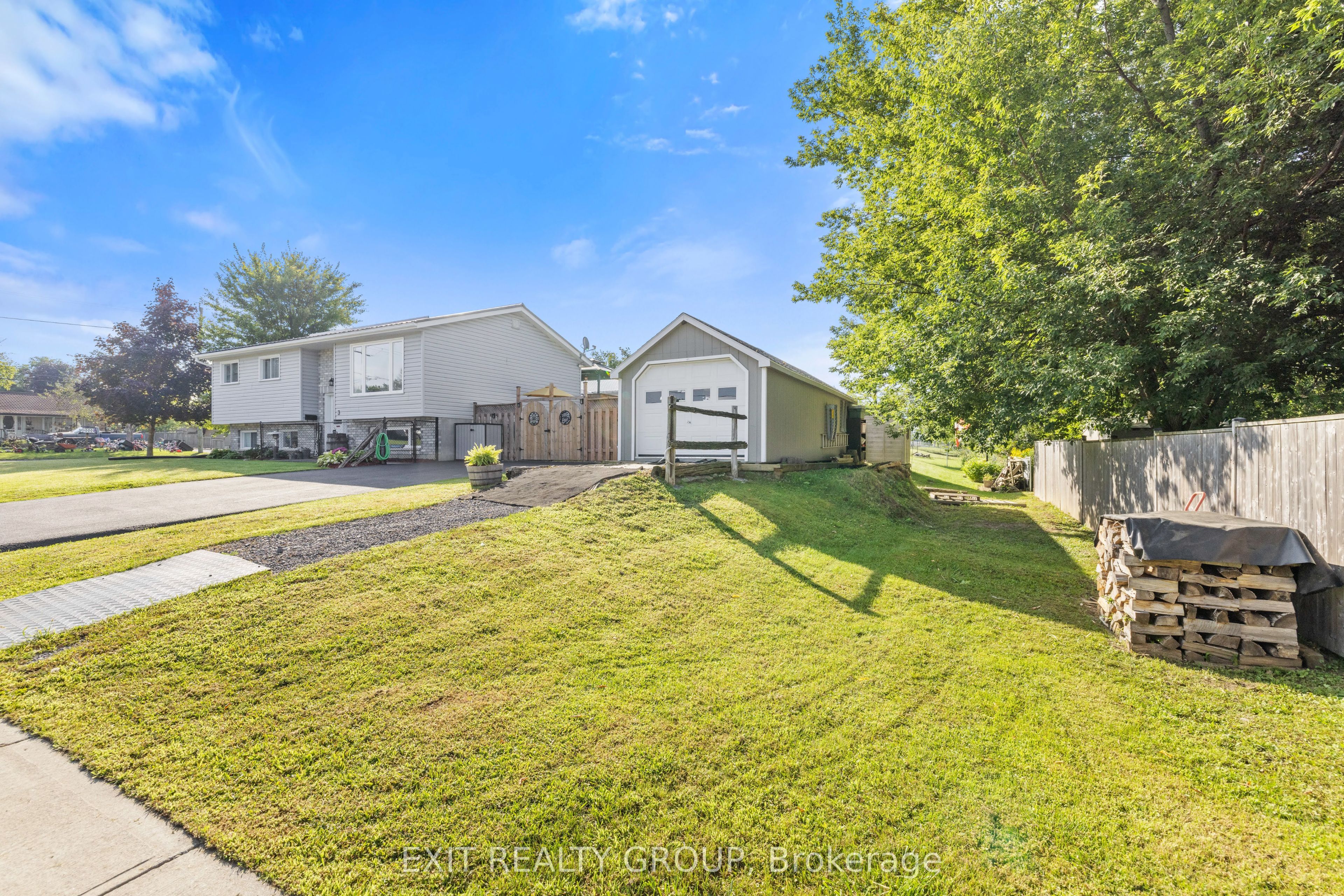 3 Creekside Drive