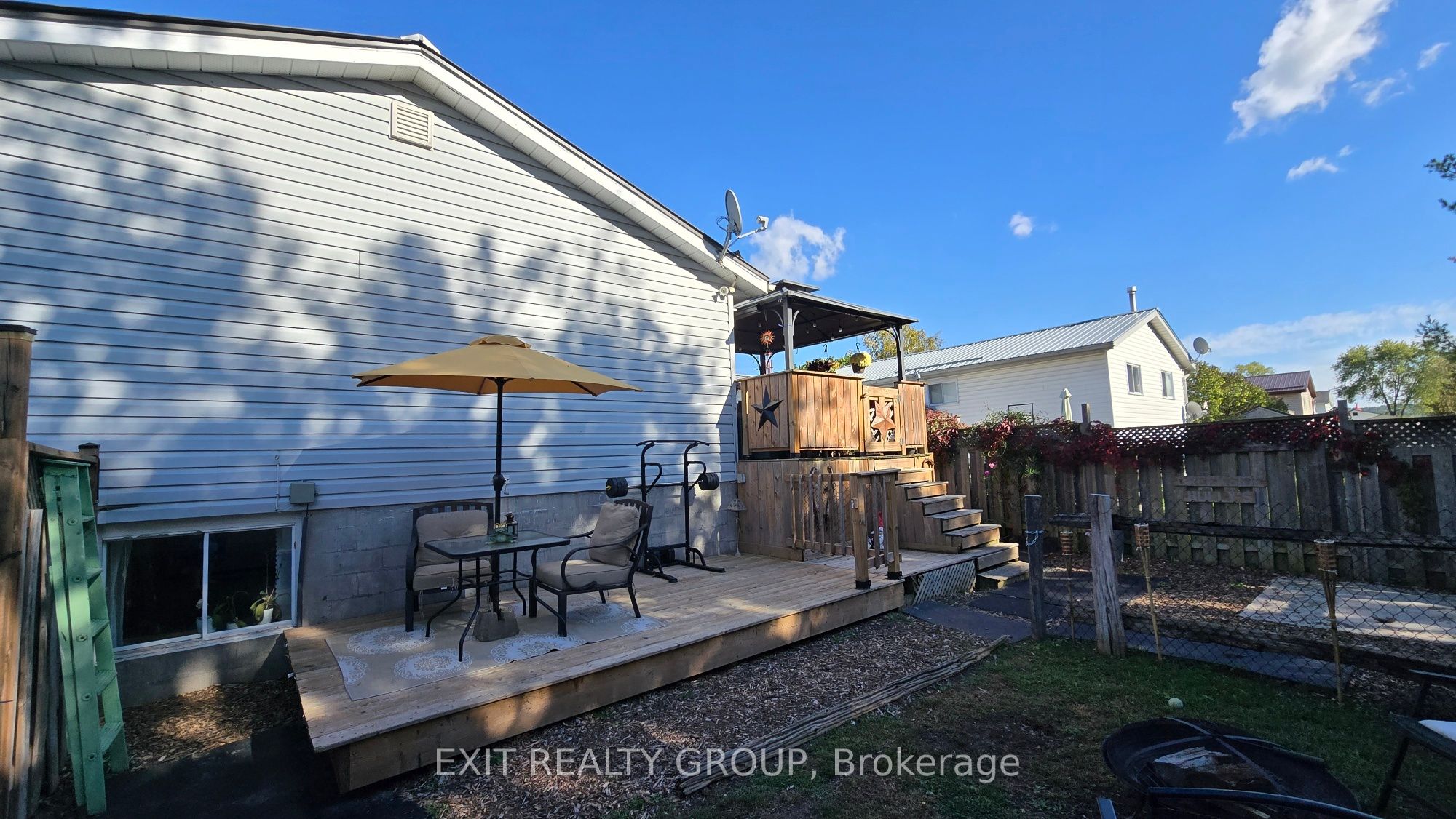 3 Creekside Drive