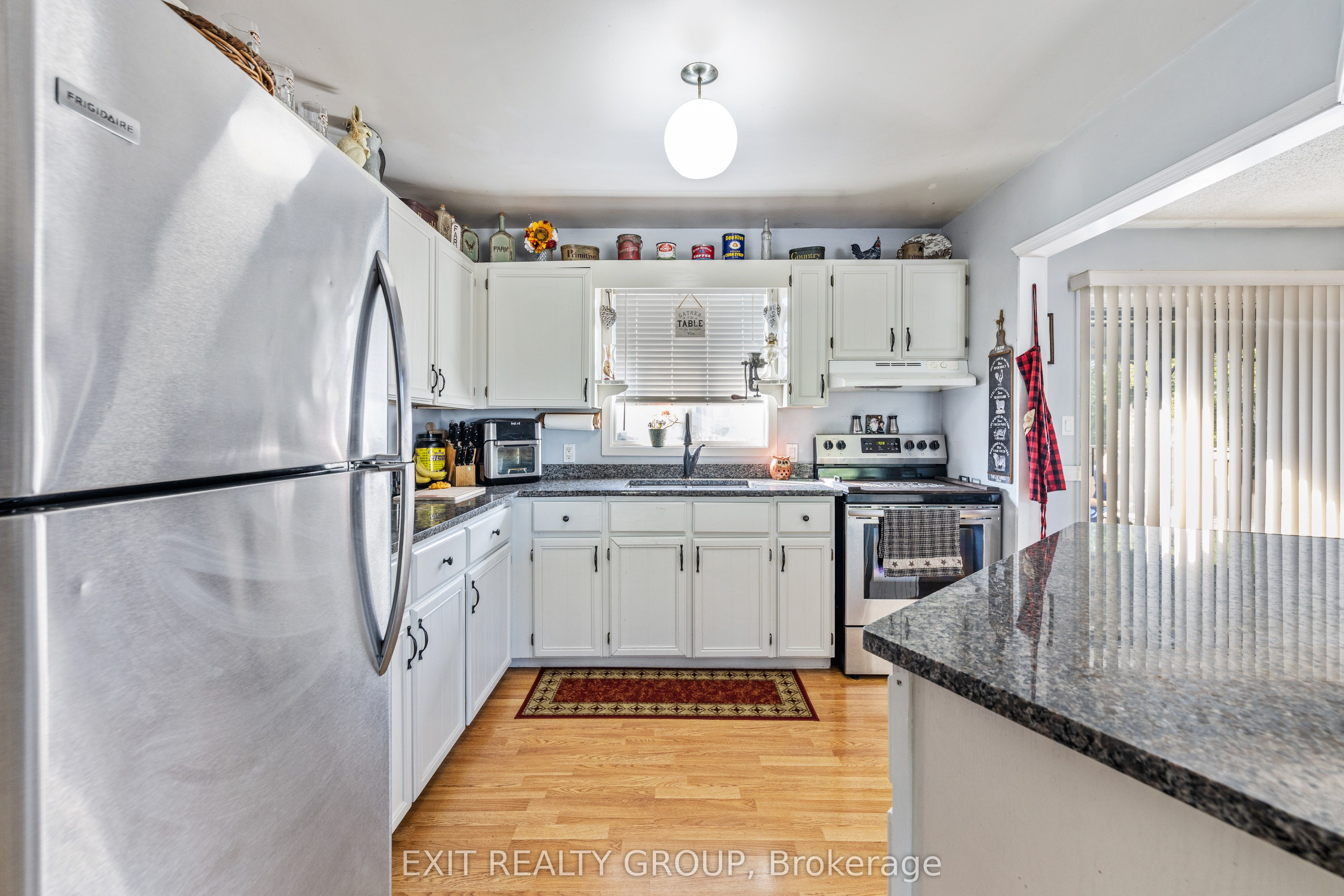 3 Creekside Drive