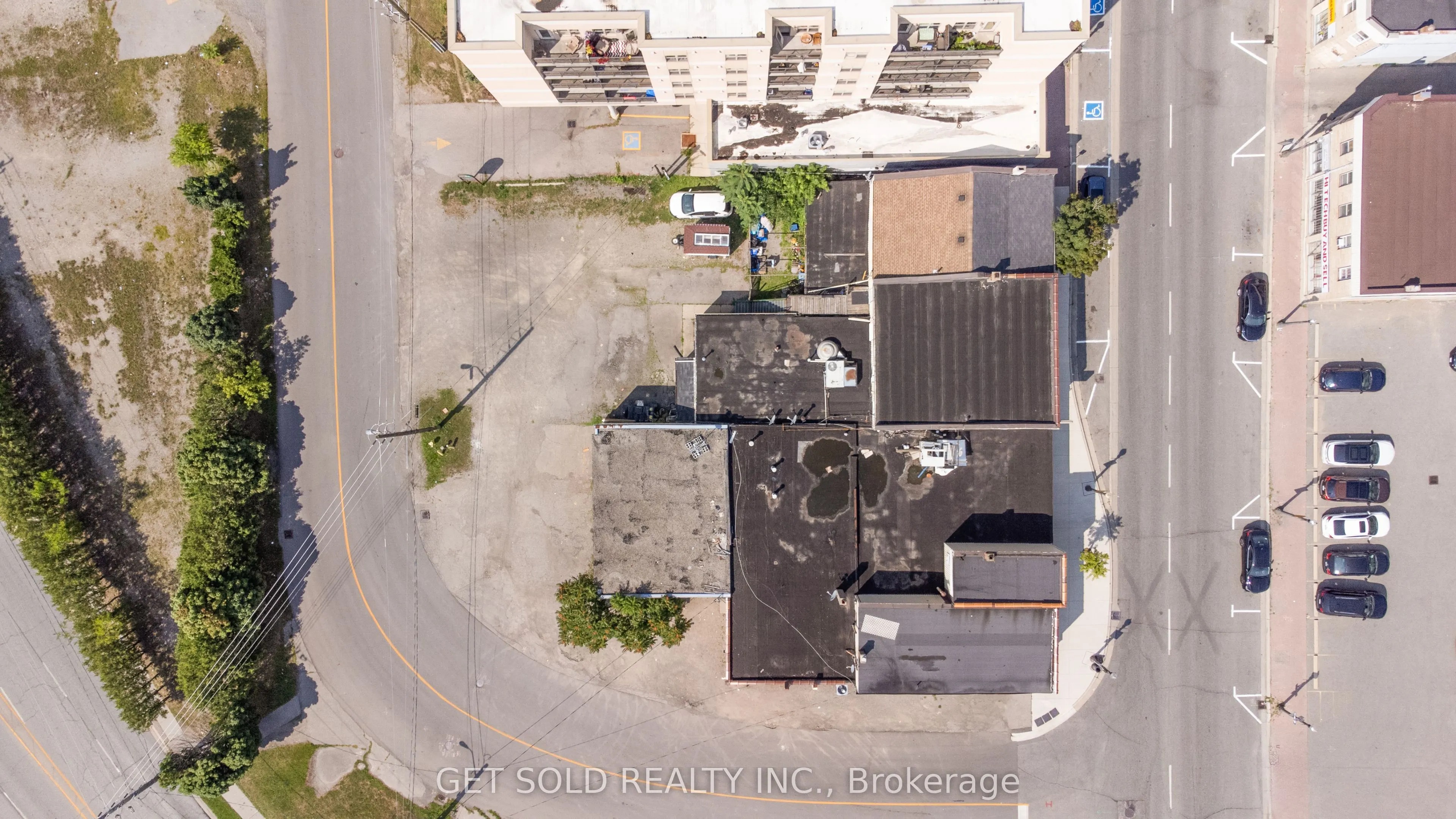 279 Colborne Street E