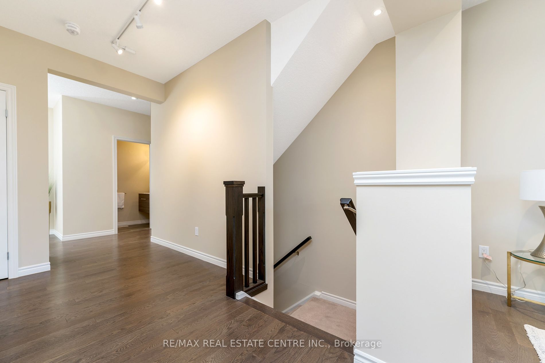 16 Guthrie Lane, #18