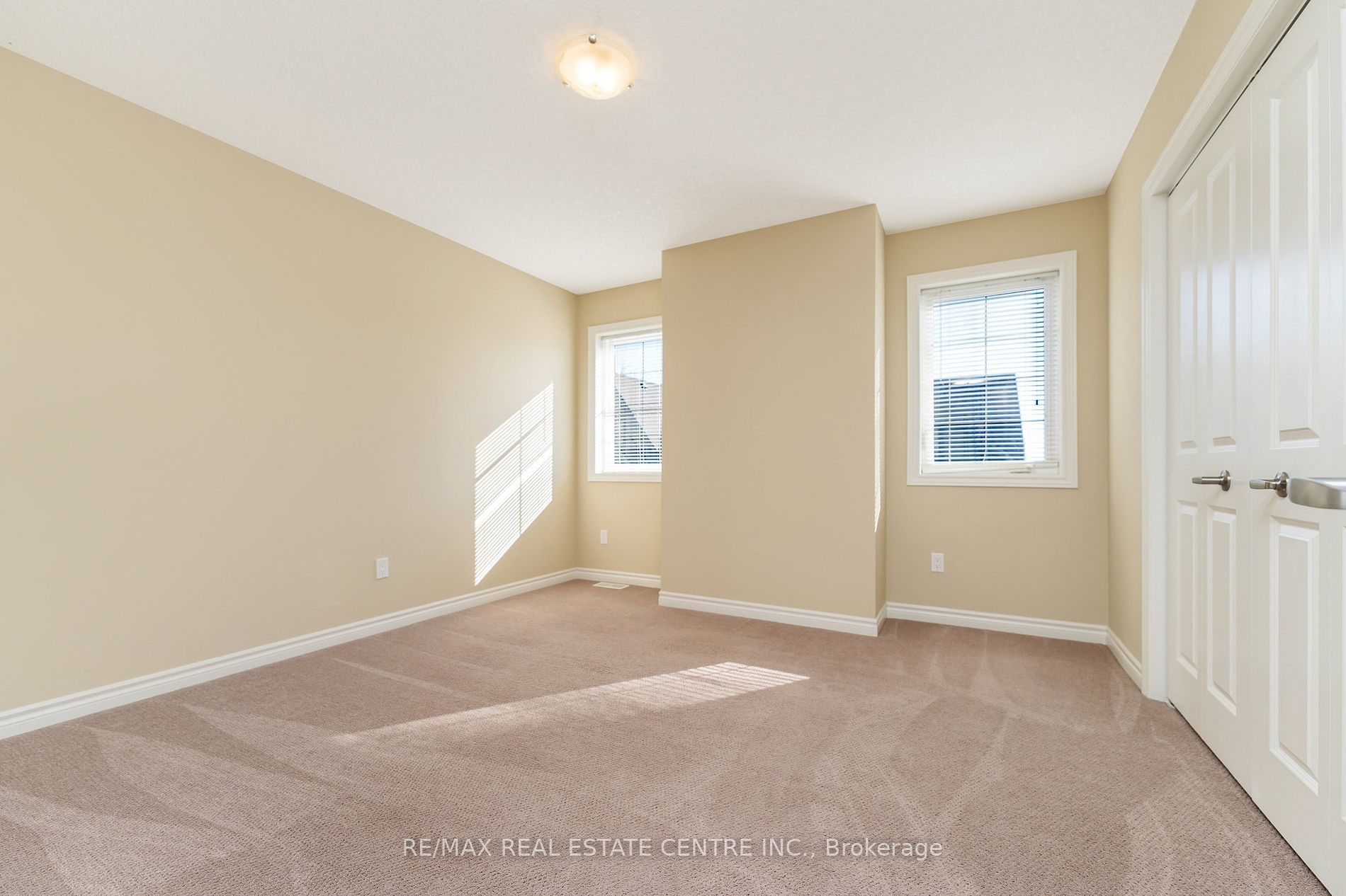 16 Guthrie Lane, #18