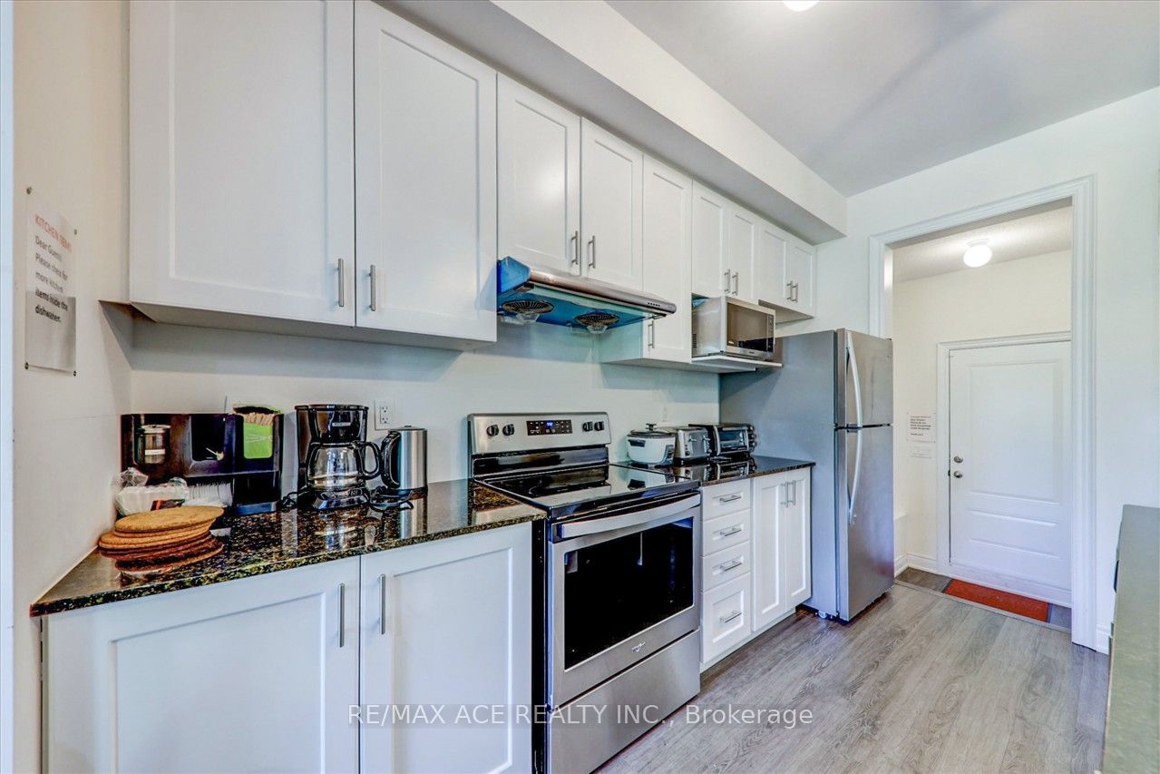 171 Snowbridge Way #26