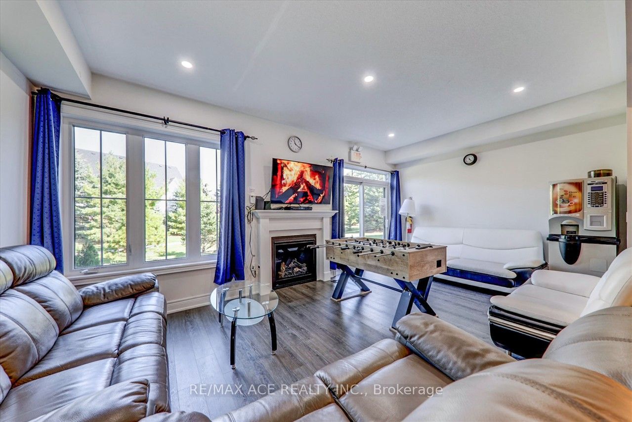 171 Snowbridge Way #26