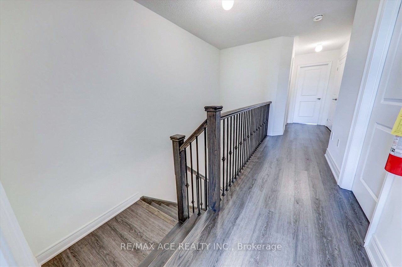 171 Snowbridge Way #26