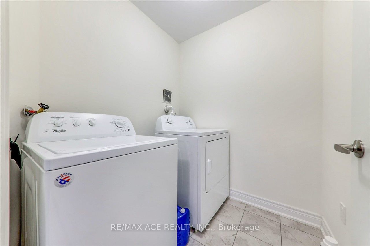 171 Snowbridge Way #26