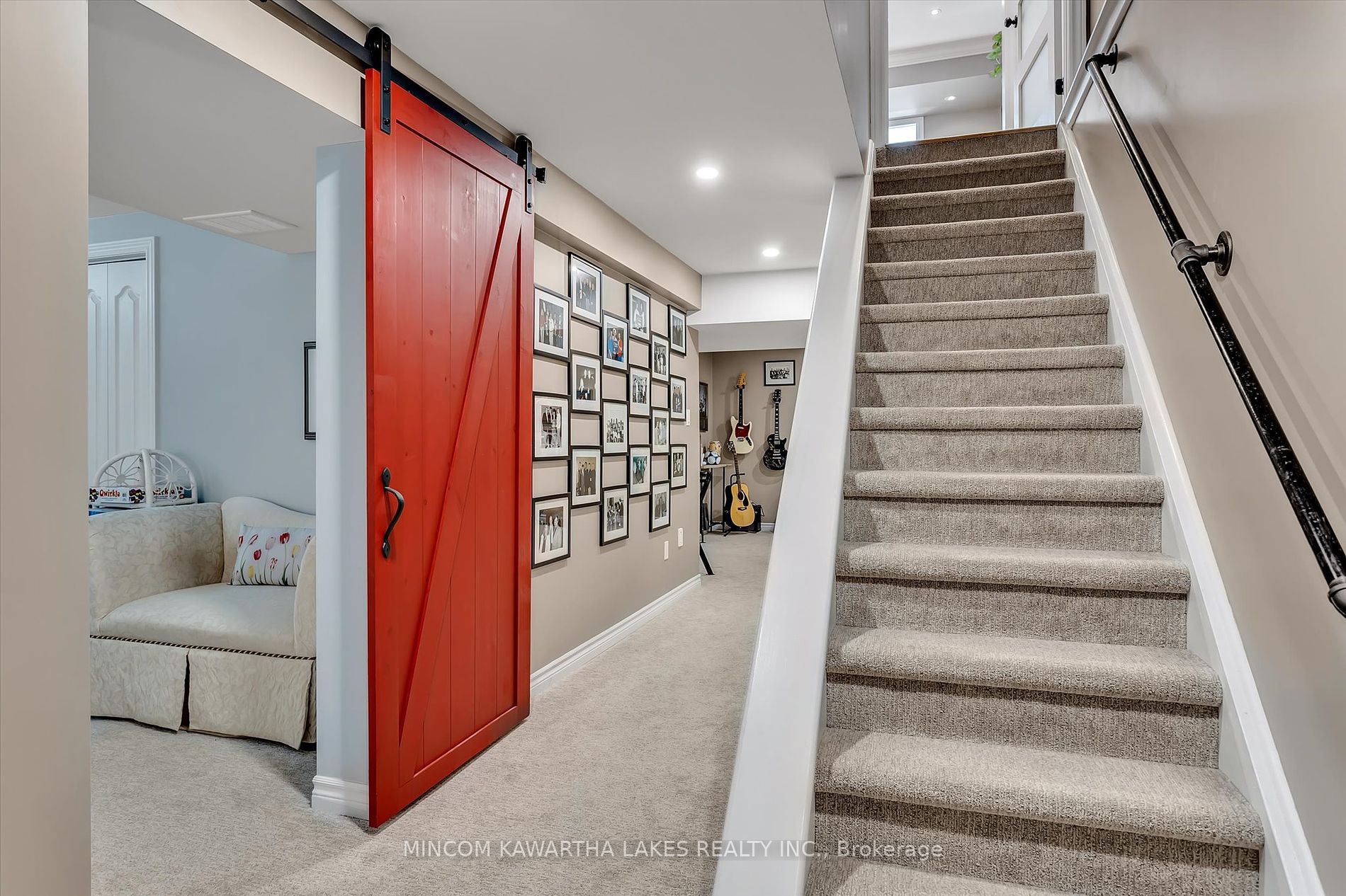 25 Maguire Street