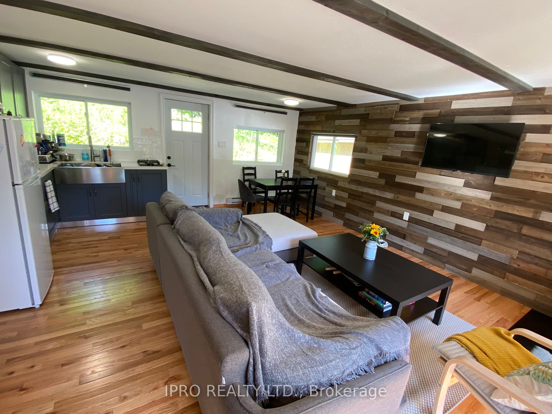 1093 Grace River Road