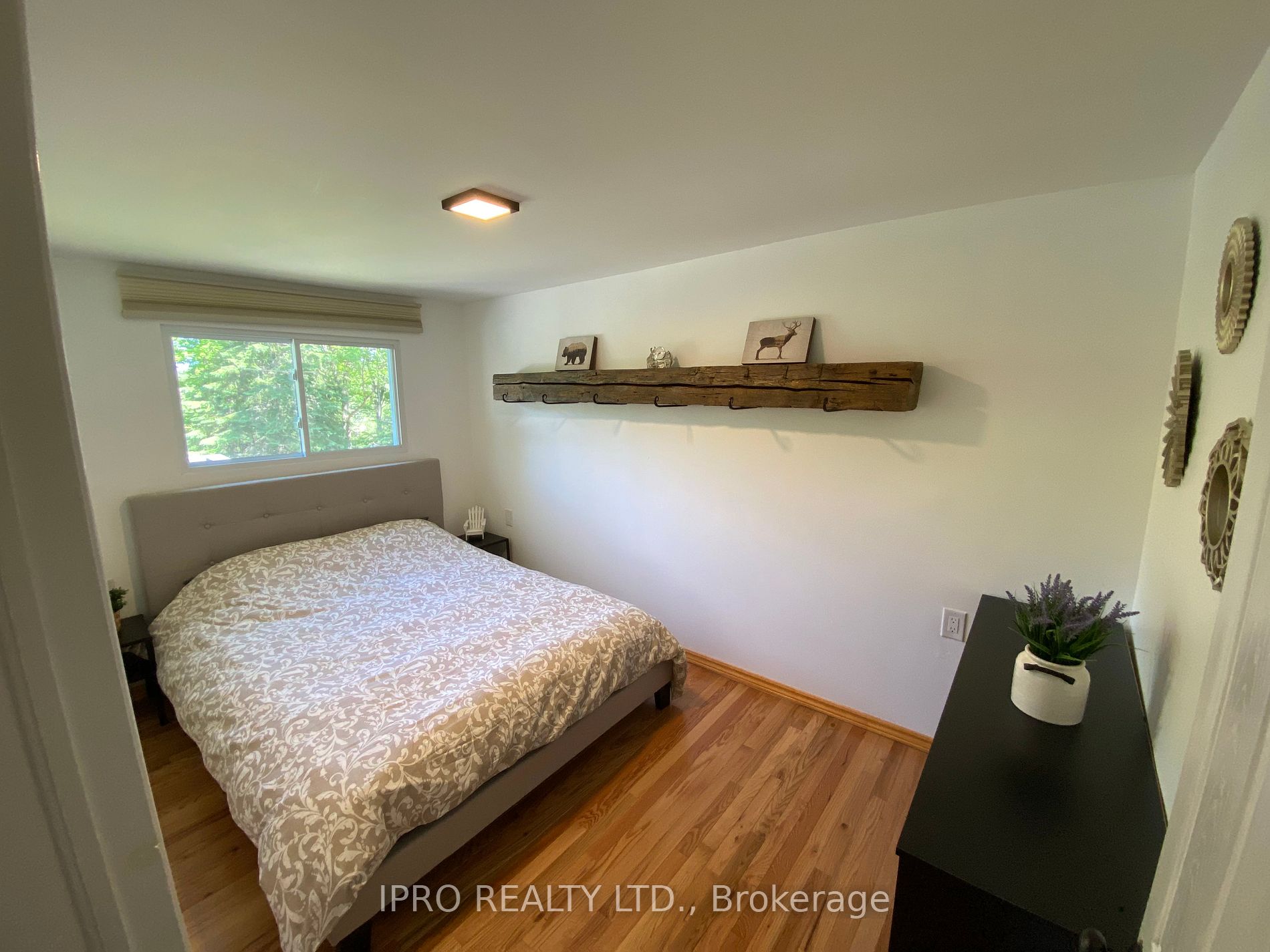 1093 Grace River Road