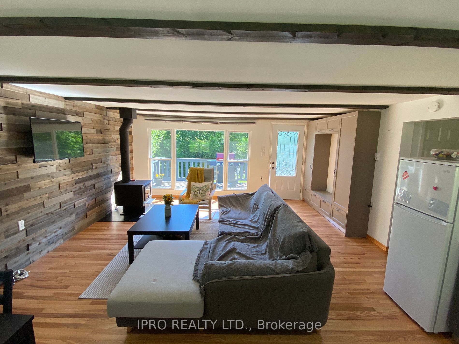 1093 Grace River Road