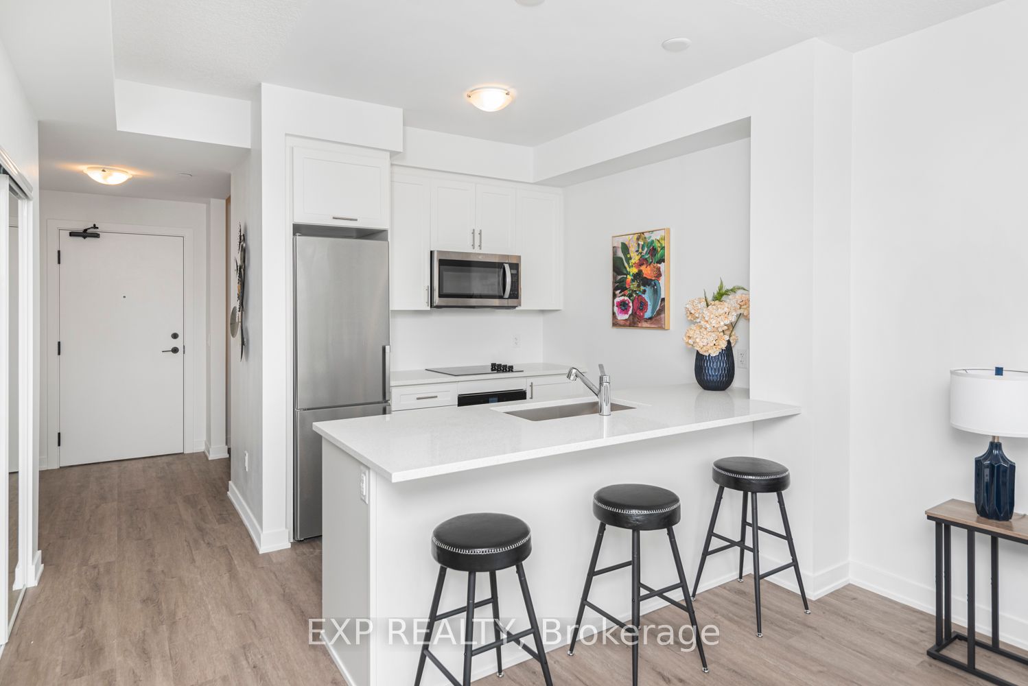 600 north service Road #403