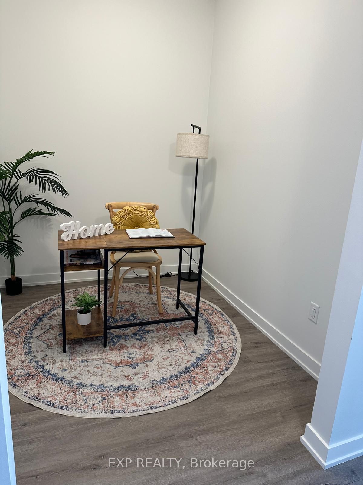 600 north service Road #403
