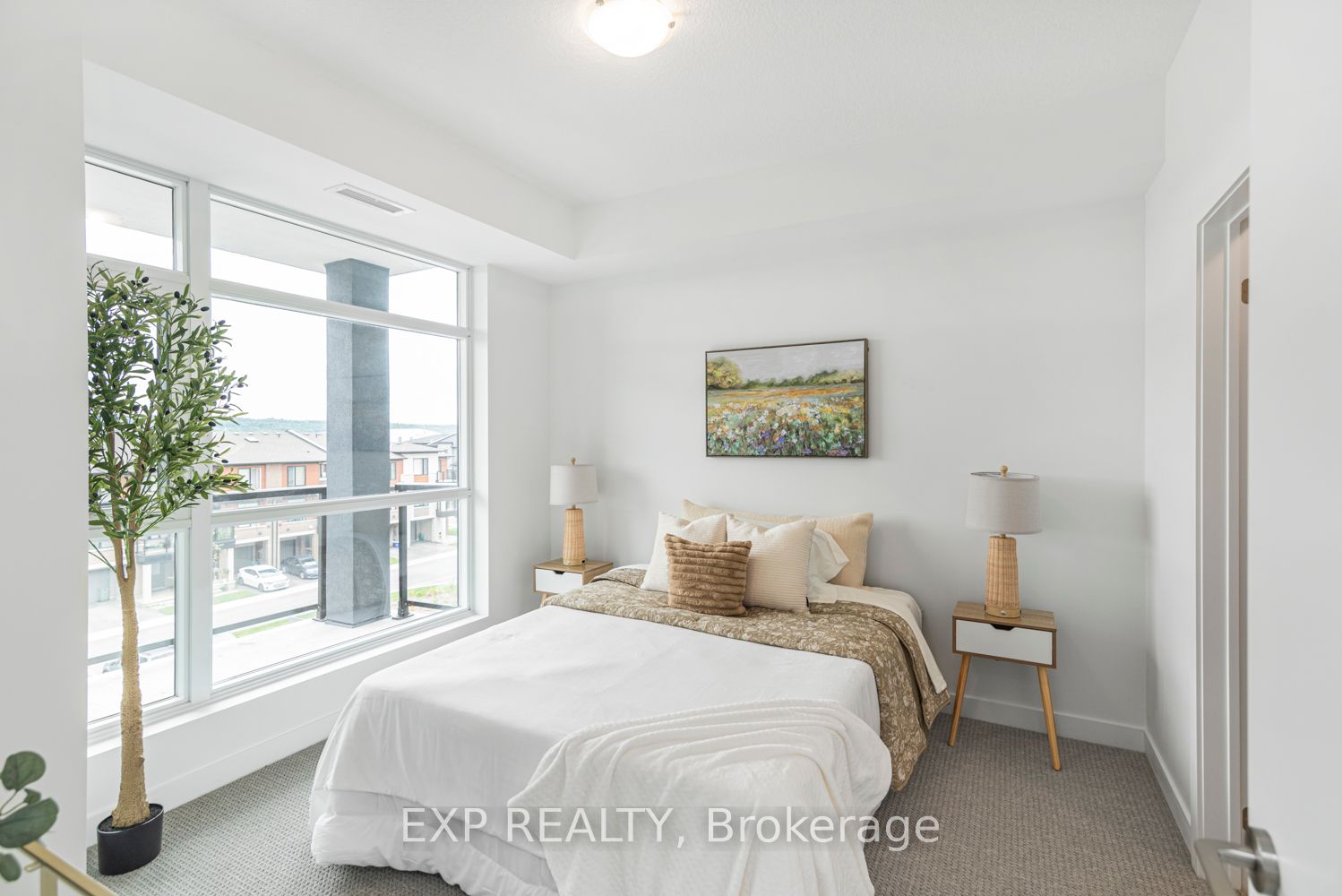 600 north service Road #403