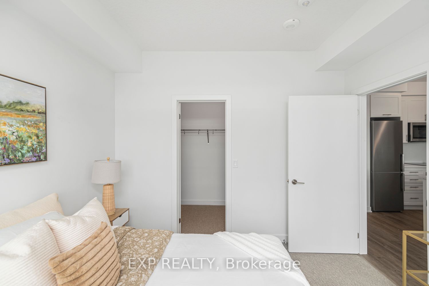 600 north service Road #403