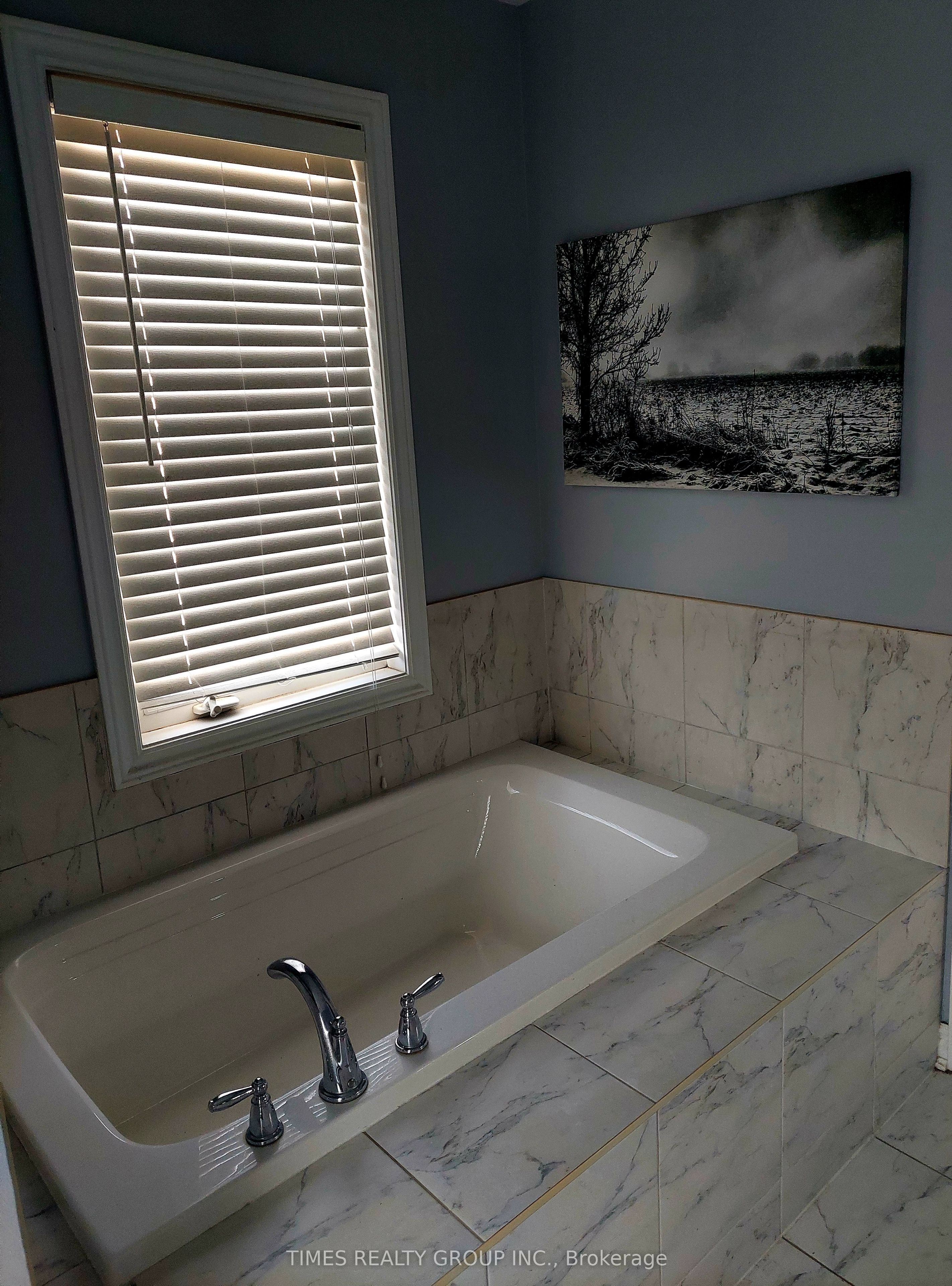 2200 Watercolours Way
