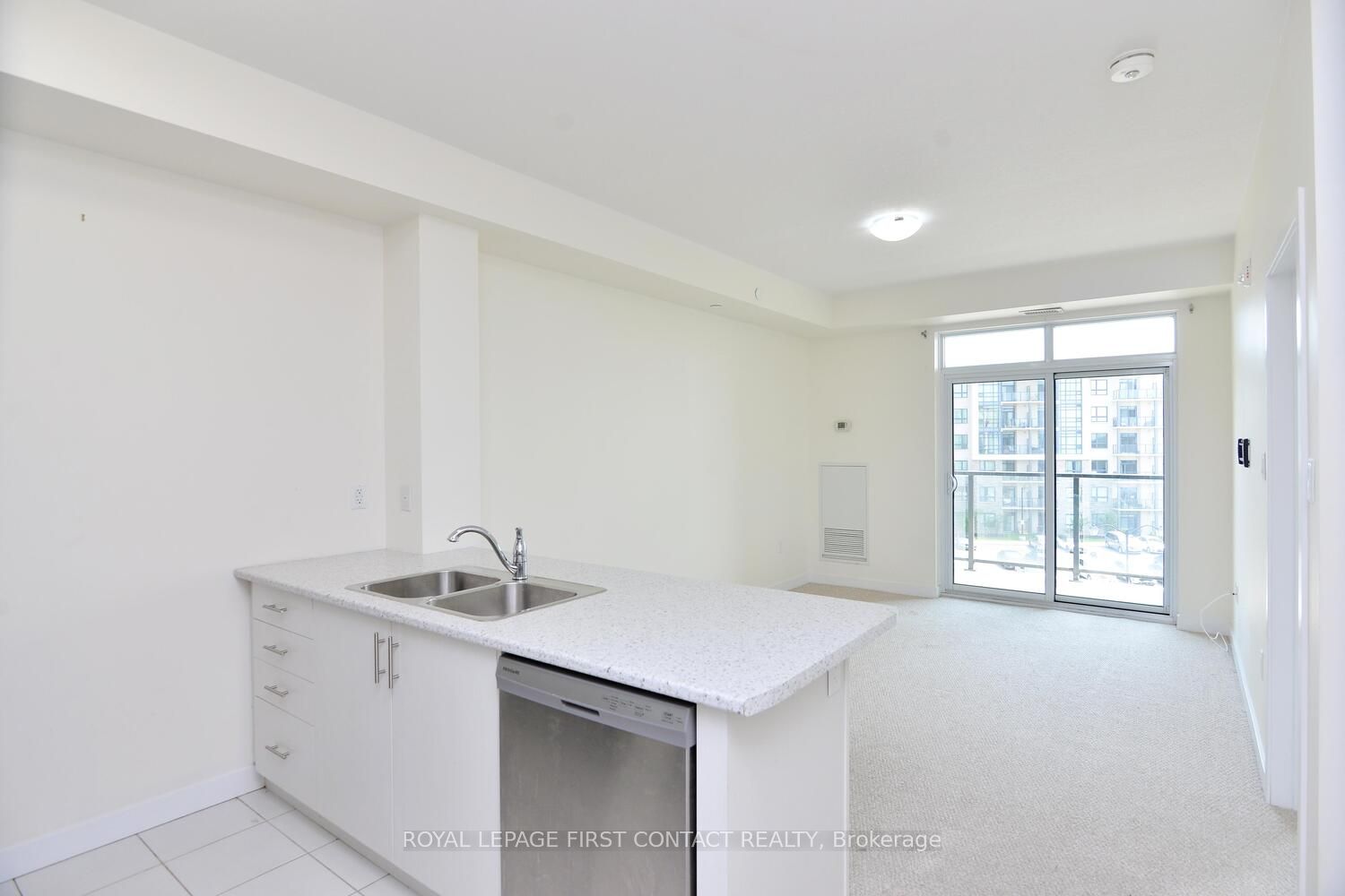 125 Shoreview Place, #404