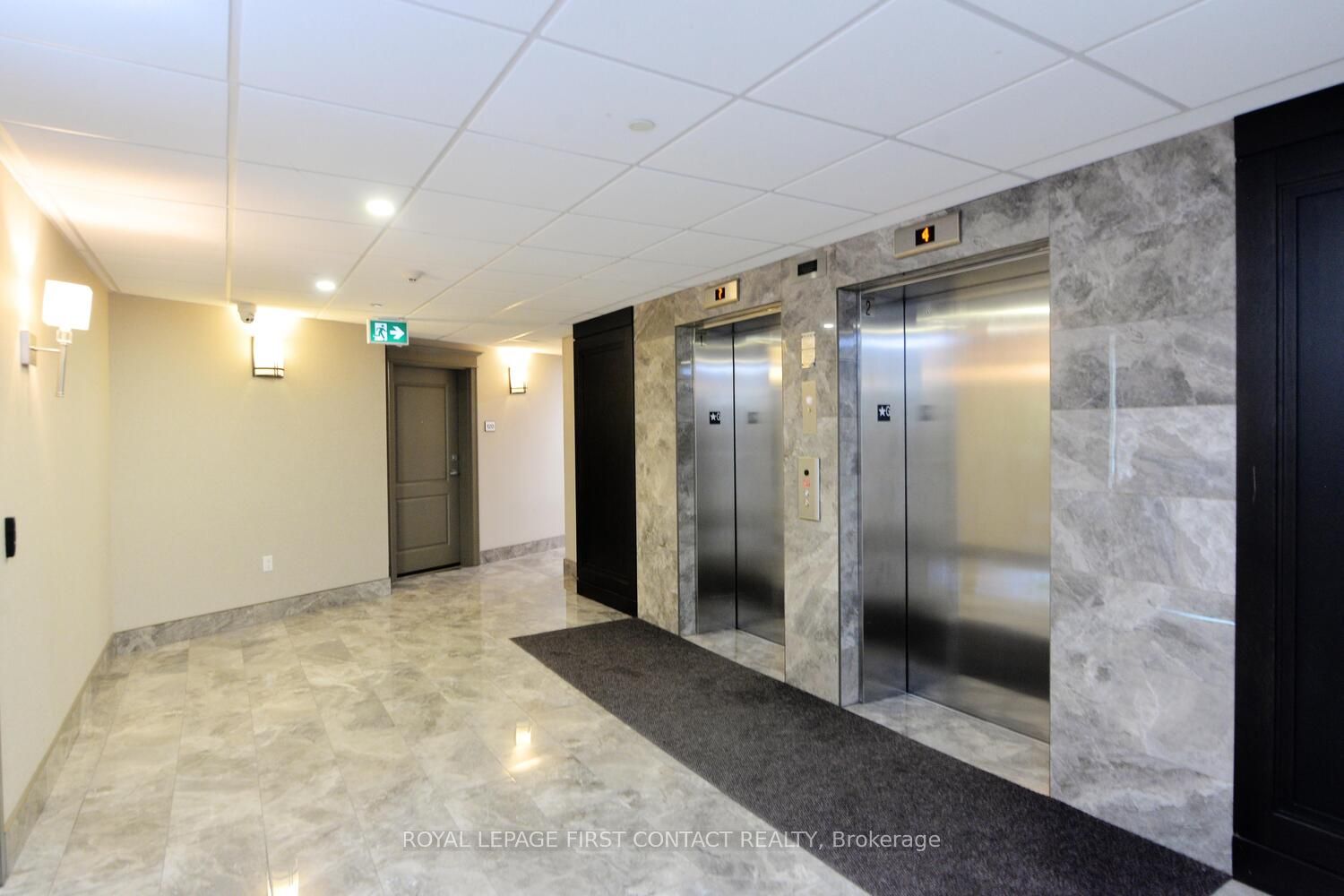 125 Shoreview Place, #404