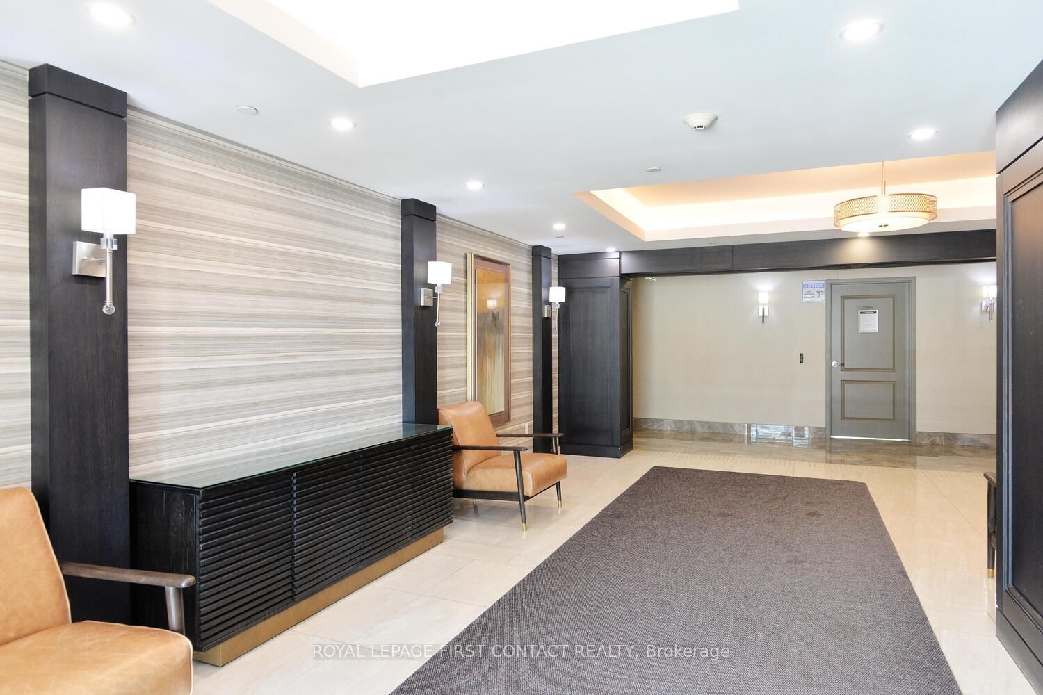 125 Shoreview Place, #404