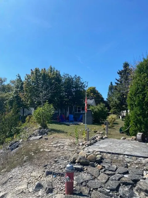 27 Channel Road