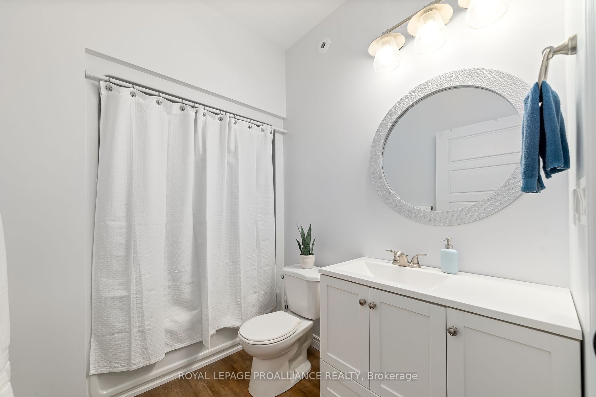 190 Lakeshore Road