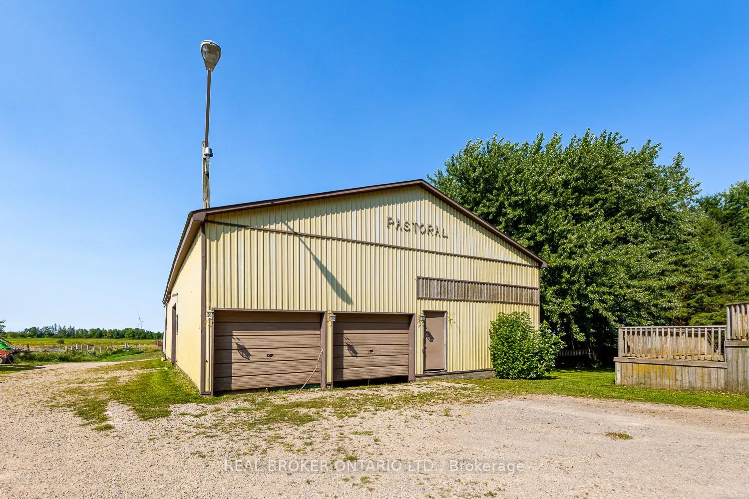343101 15 Side Road