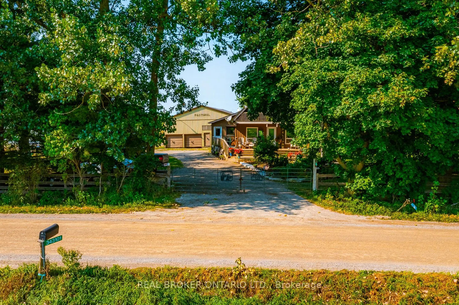 343101 15 Side Road