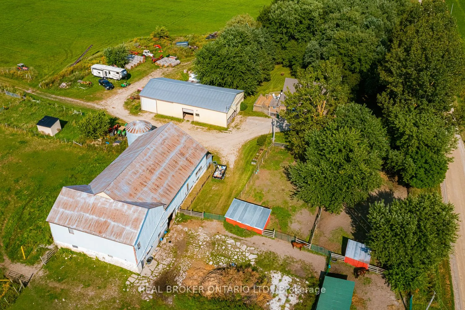 343101 15 Side Road