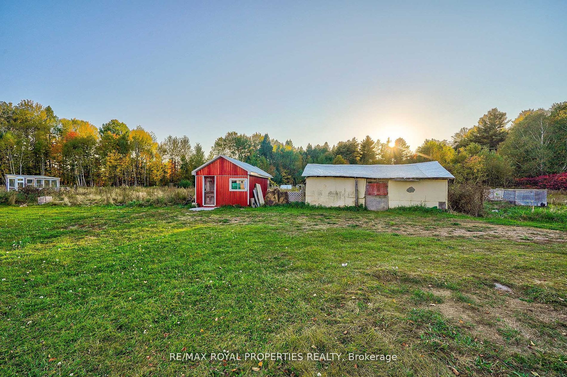 7657 Highway 35