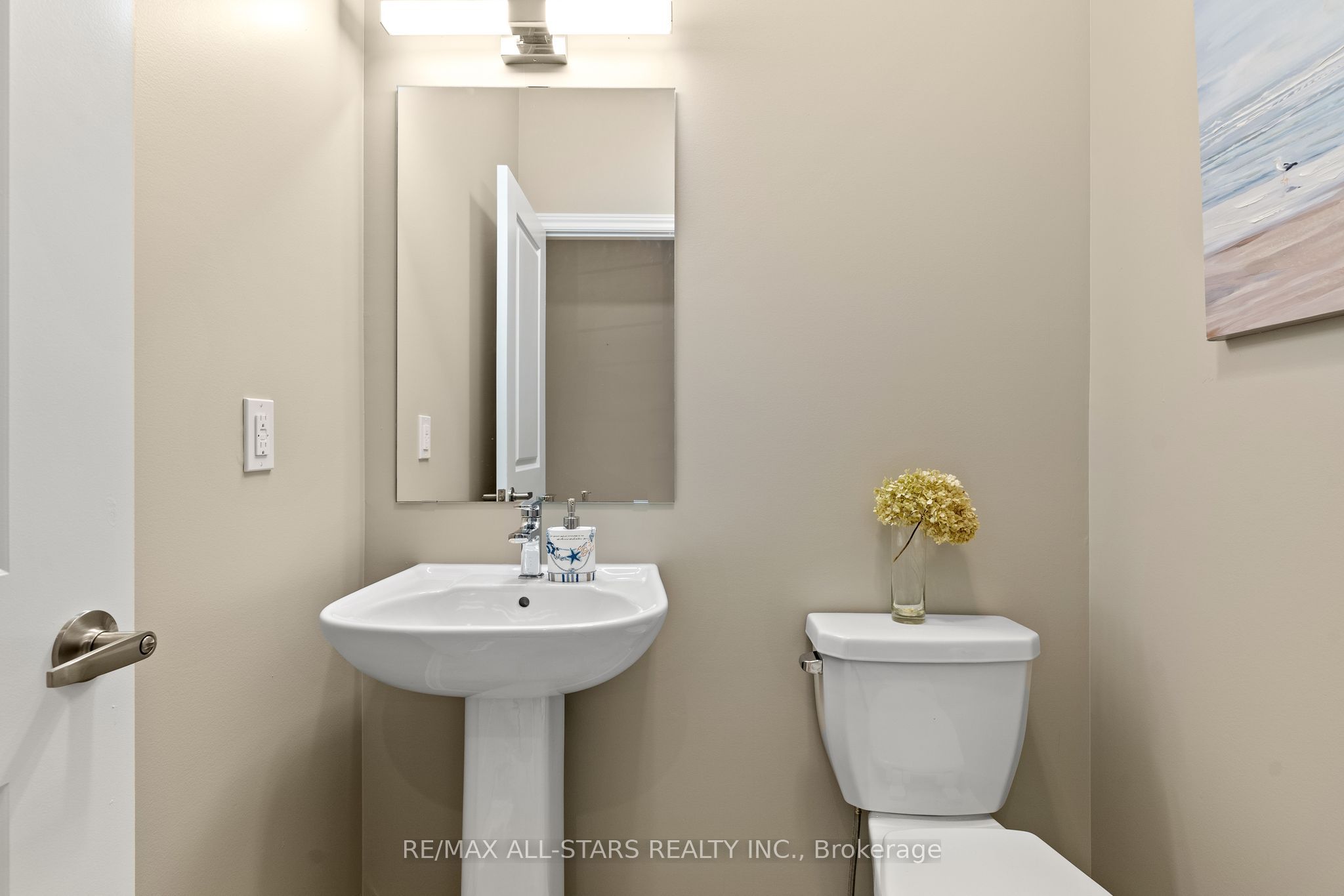 17 Lakewood Crescent, #29