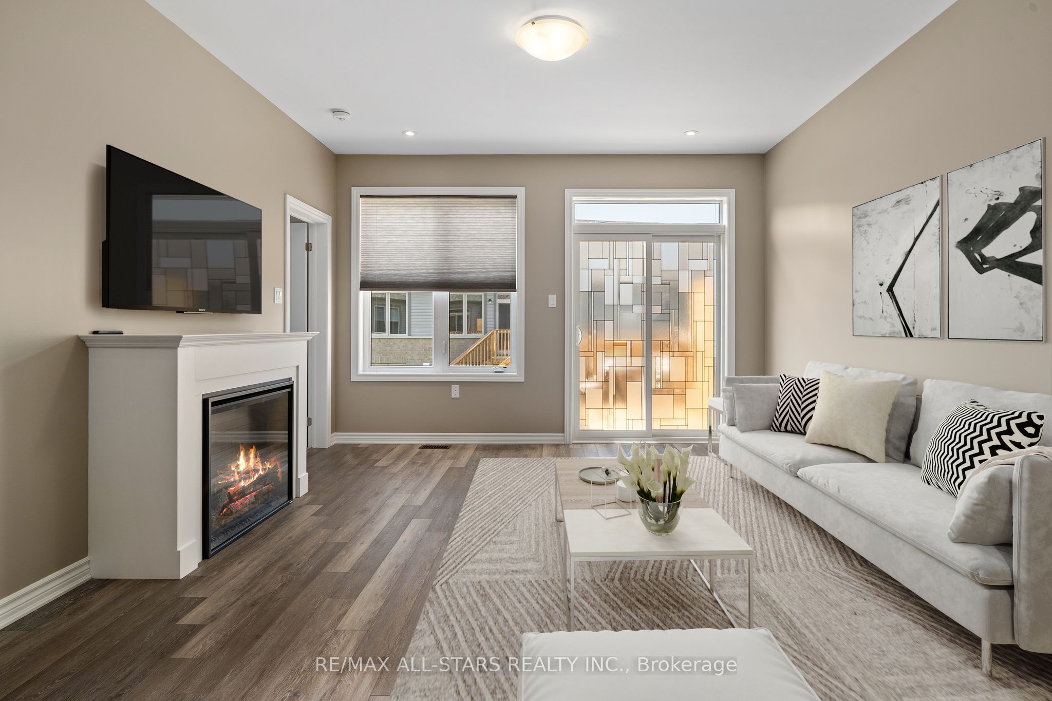17 Lakewood Crescent, #29