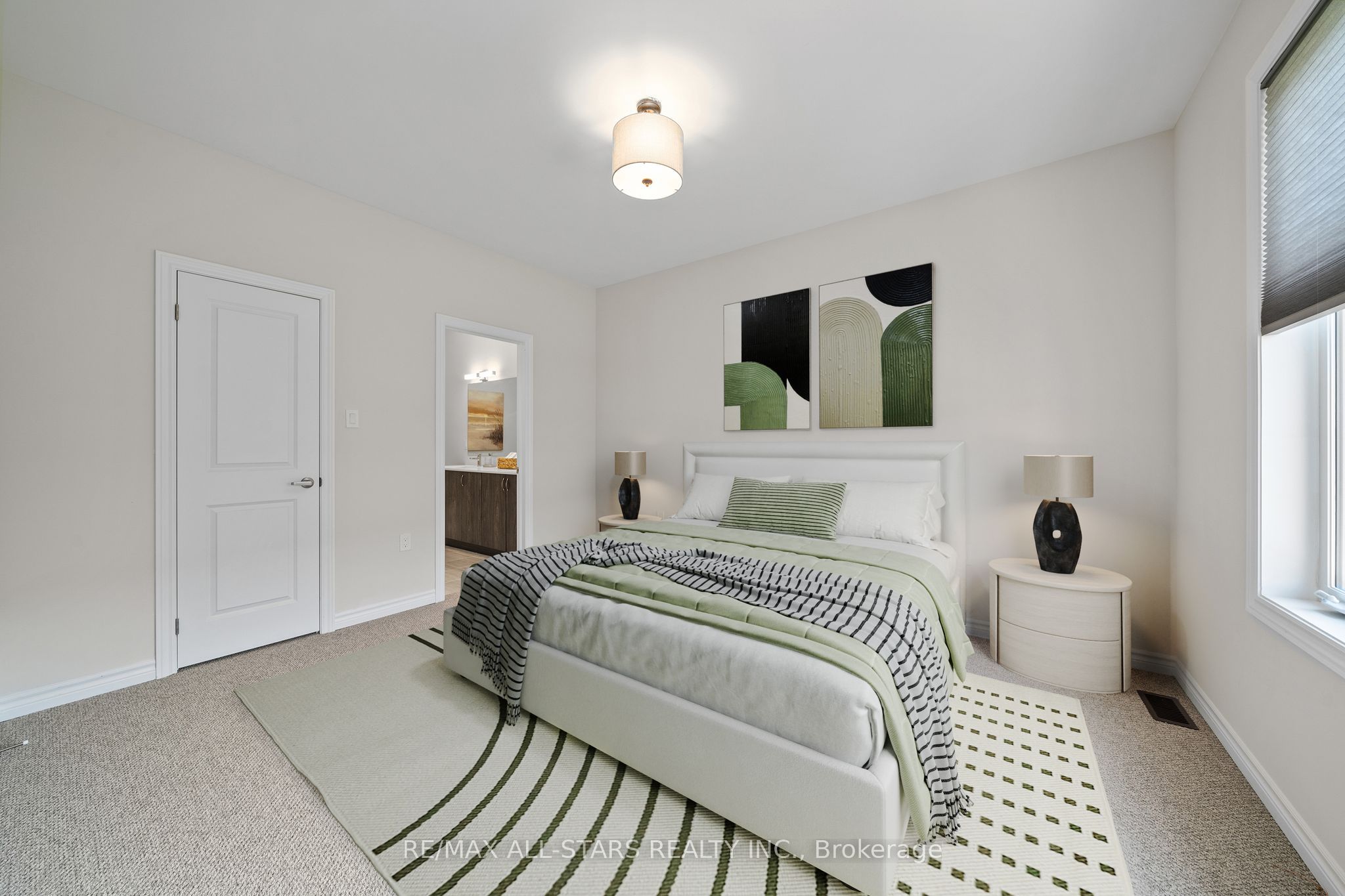 17 Lakewood Crescent, #29