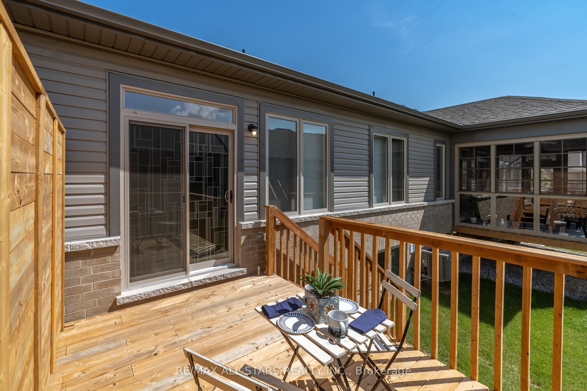 17 Lakewood Crescent, #29