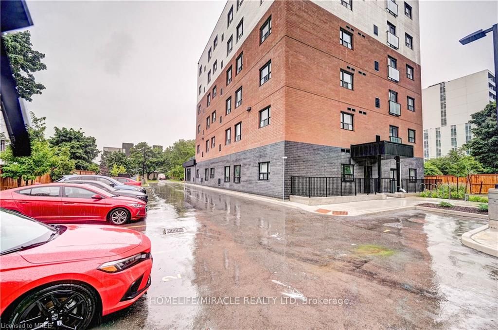 269 Sunview Street, #B05