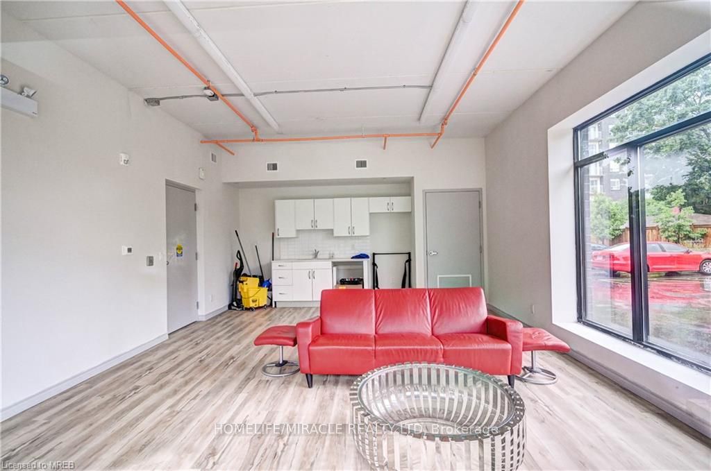 269 Sunview Street, #B05